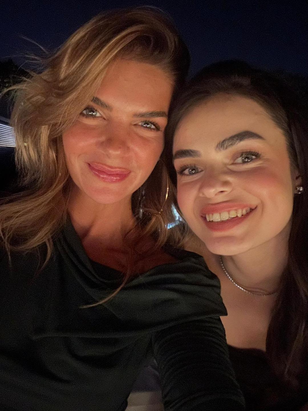 Geleceğe Mektuplar dizisinde Pelin Karahan ın gençliğine hayat veriyor! Işıl Elmas ın benzerliği şoke etti 3