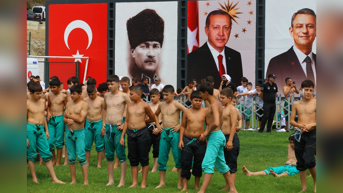 Ankara'da Taha Akgül Karakucak Güreşleri başladı