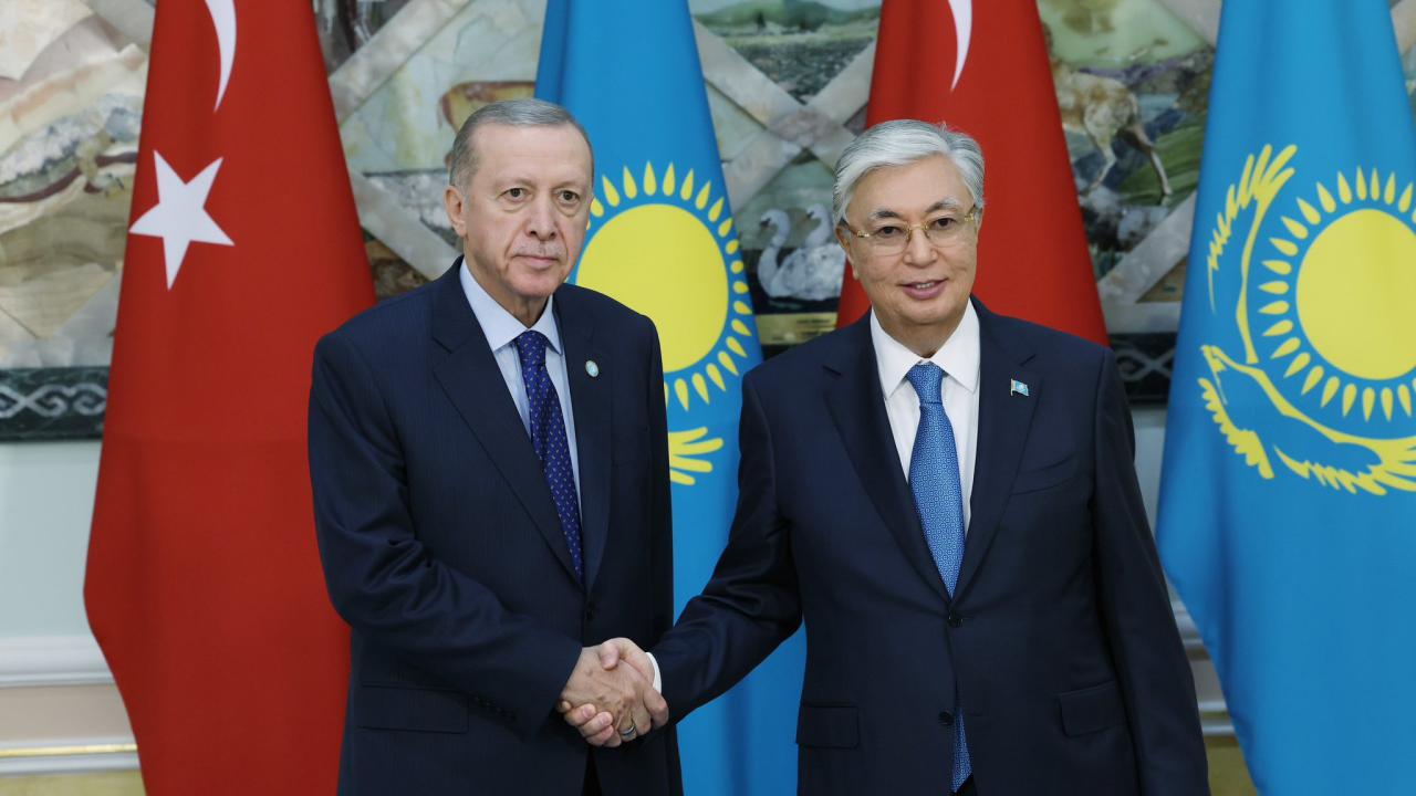 erdogan-tokayev-2135485.jpg