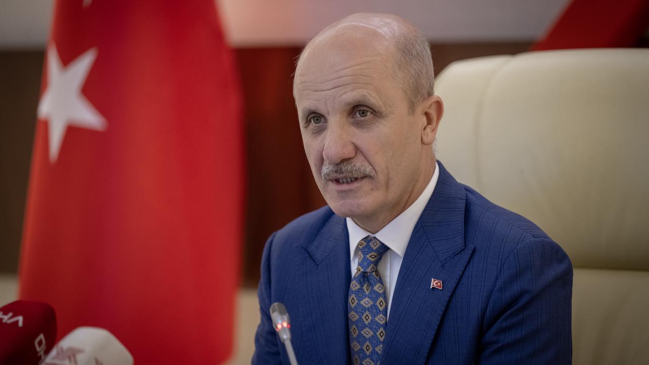 erol-ozvar-2330209.jpg