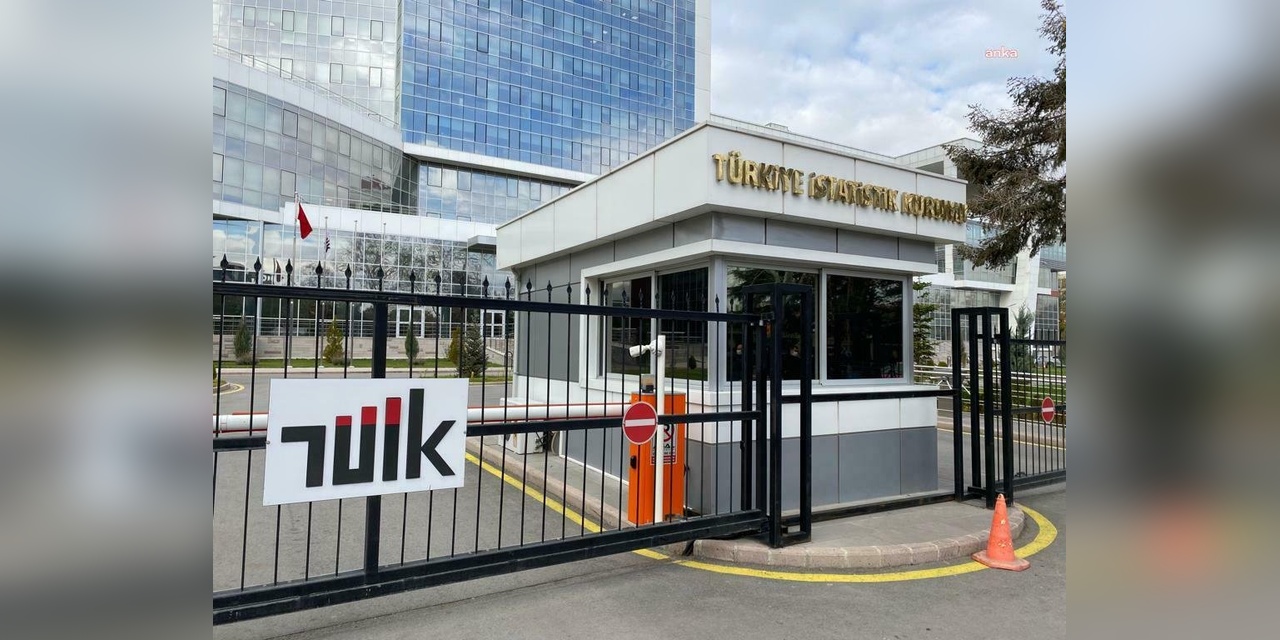 TÜİK Mart 2025 Hizmet Üretim Endeksi Raporu: Yıllık %0,4 Artış