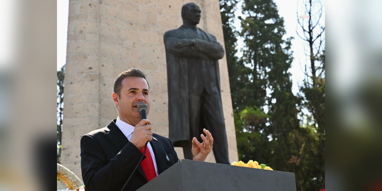 Ahmet Akın: Atatürk'ü Anmak ve Cumhuriyet'e Sahip Çıkmak Hepimizin Görevi