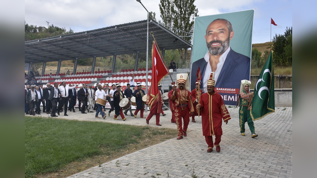 Doğanşar Ahmet Ayık Karakucak Güreşleri: 300 sporcu kıyasıya mücadele etti