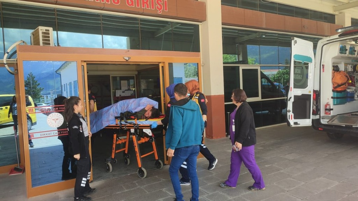 Seydişehir'de çoban av tüfeği kazasında yaralandı