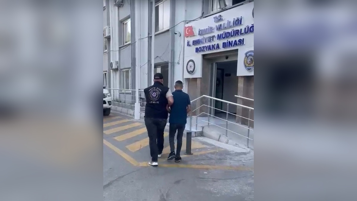 İzmir'de Kırmızı Bültenle Aranan Cinayet Şüphelisi ve Firari Hükümlü Yakalandı
