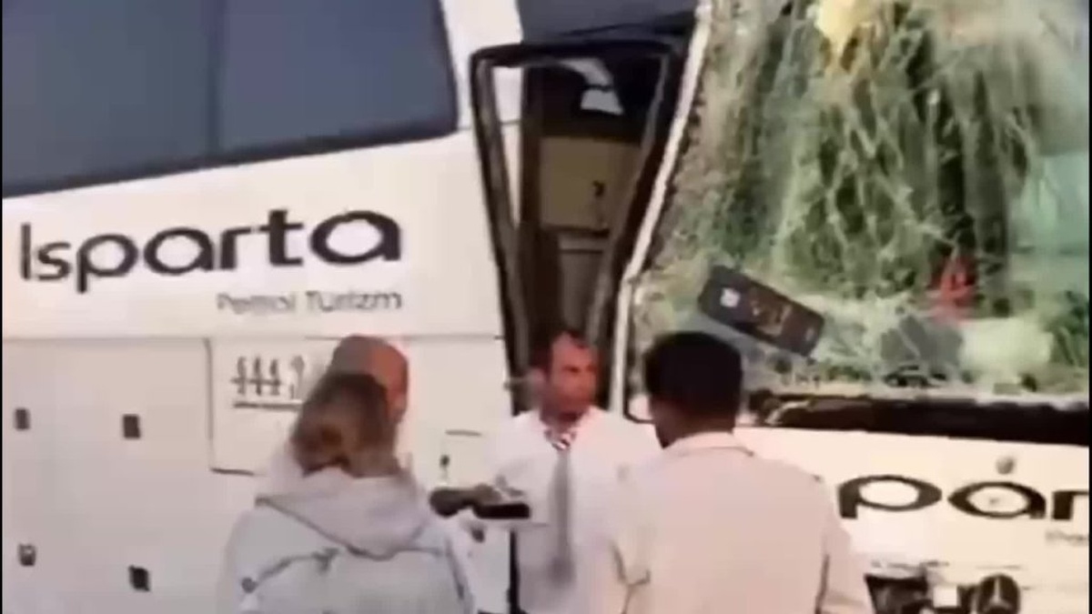Isparta'da otobüs kazası: 27 yaralı