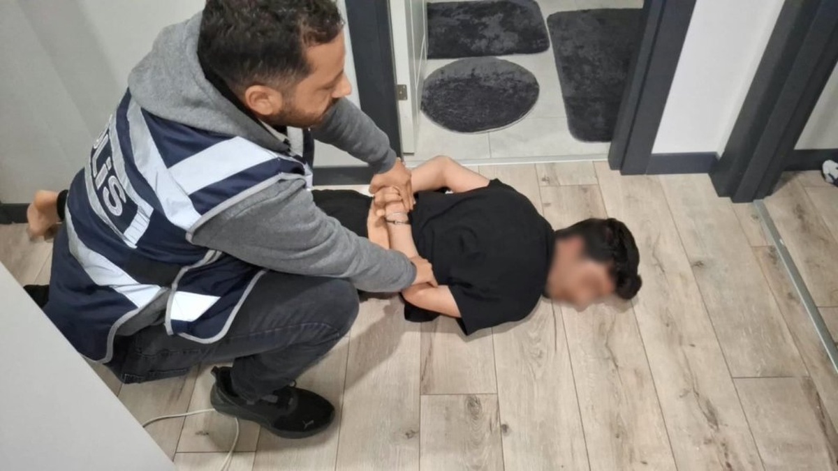 Bursa merkezli operasyonda 18 dolandırıcı yakalandı