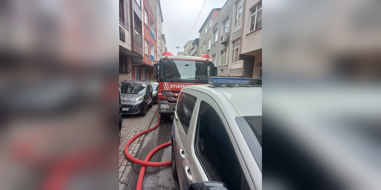 Esenler'de uyuşturucu operasyonu: Anne oğlunu korumak için kendini siper etti